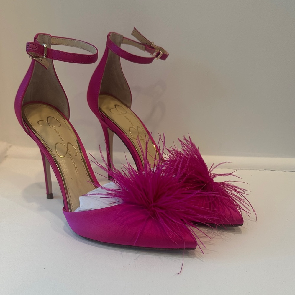 Jessica Simpson Fuchsia Feathered Heels
